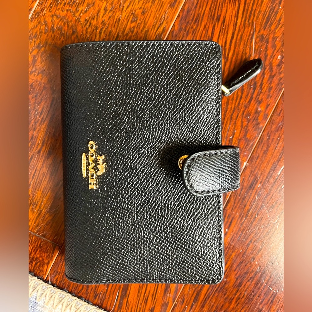 Coach Medium Fold Wallet